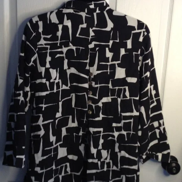 VTG Fridaze "S" Redefined Linen Button Up, Boxy, Quiet Lux Blouse, Chic Bohemian - Picture 2 of 4